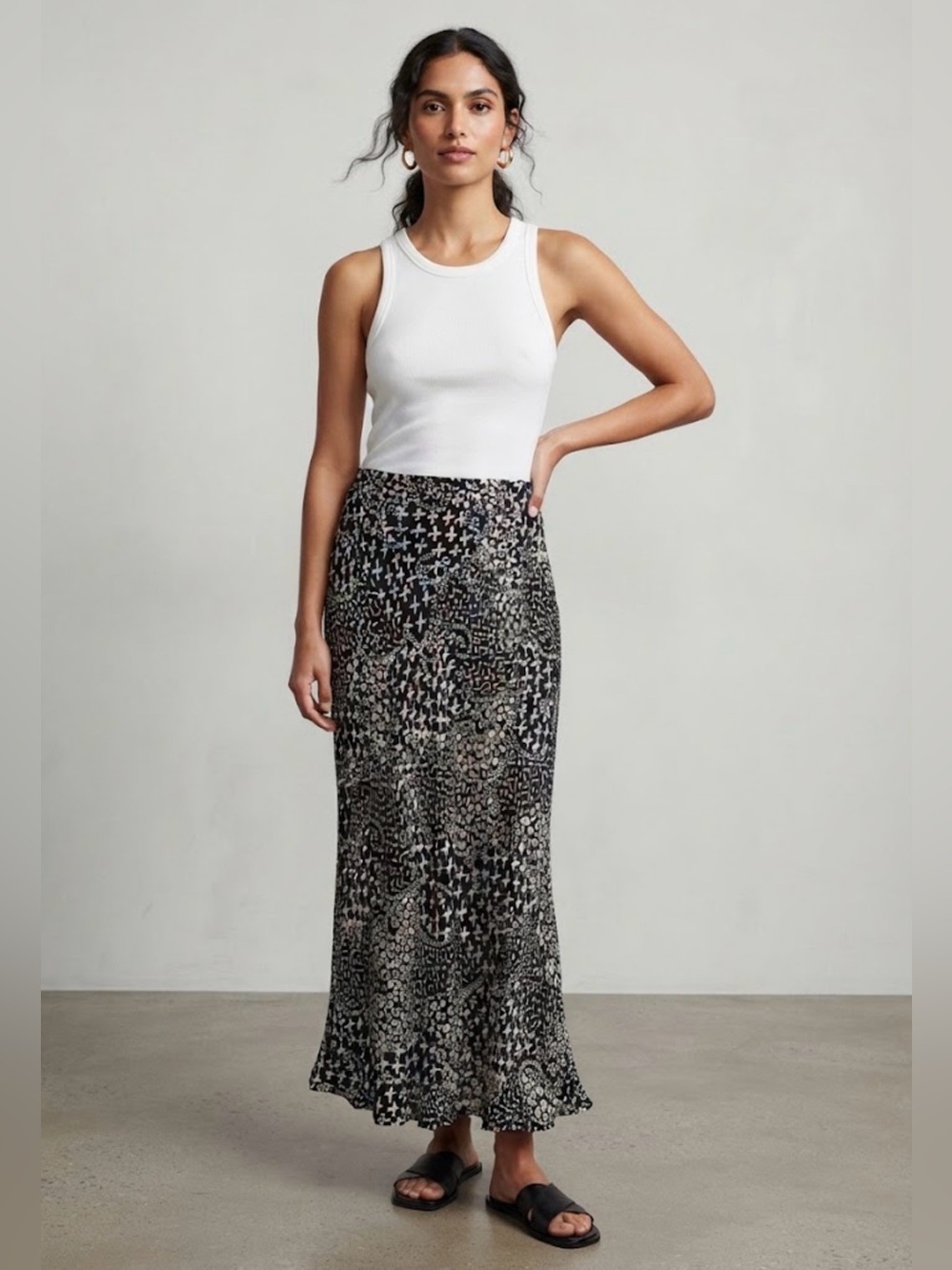 Harold’s Black 100% Silk Abstract Maxi Skirt